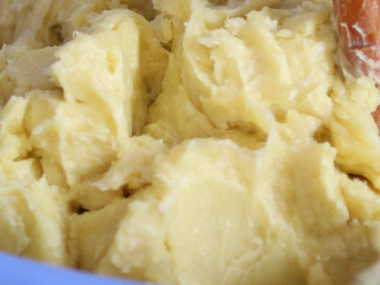 Sheabutter Konsistenz & Farbe Nahaufnahme