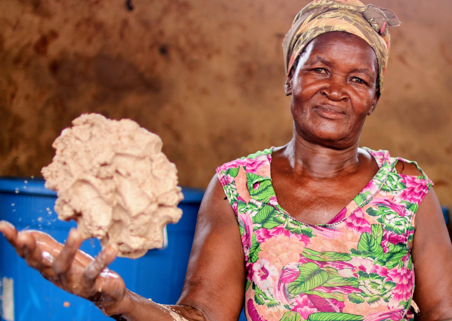 Sheabutter_Traditionelle_Herstellung_Handgeknetet_Lasoyi